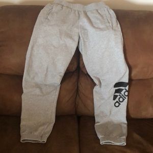 Loose Fit Adidas Joggers